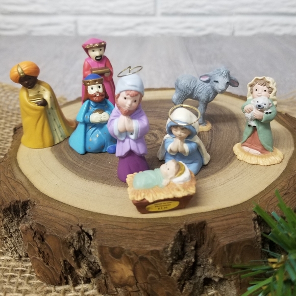 Hallmark Holiday Vintage Hallmark Mini Nativity Set Poshmark
